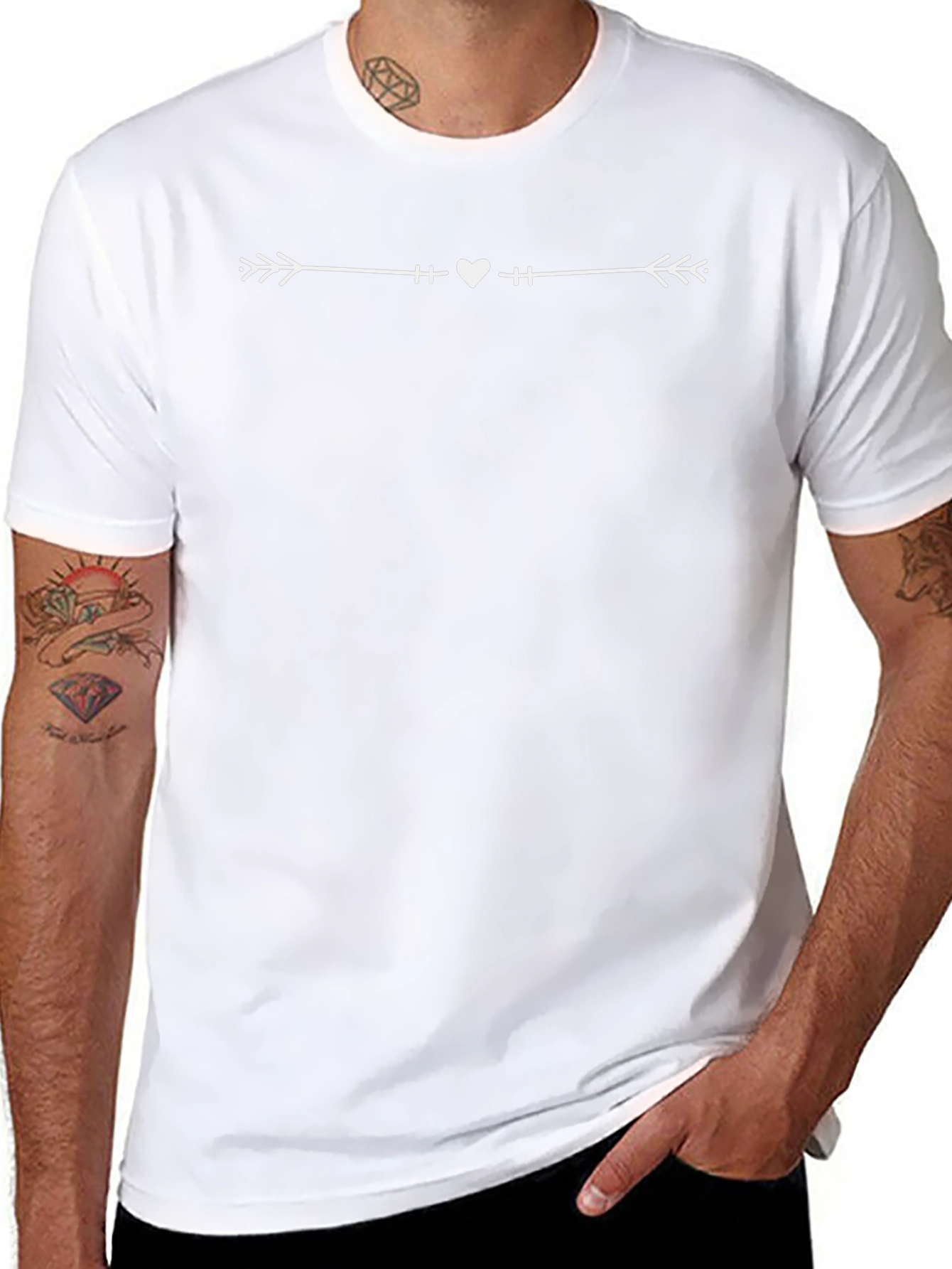 Arrow Heart Graphic Tee - Stylish Casual Comfort