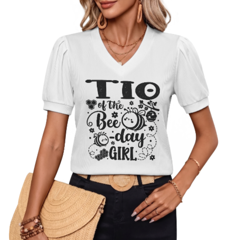 Tio Of The Bee-Day Girl Graphic Tee, Cute Bee Birthday Shirt, Funny Family Party T-Shirt, Honey Bee Celebration Top, Trendy Birthday Matching Tee(z601)