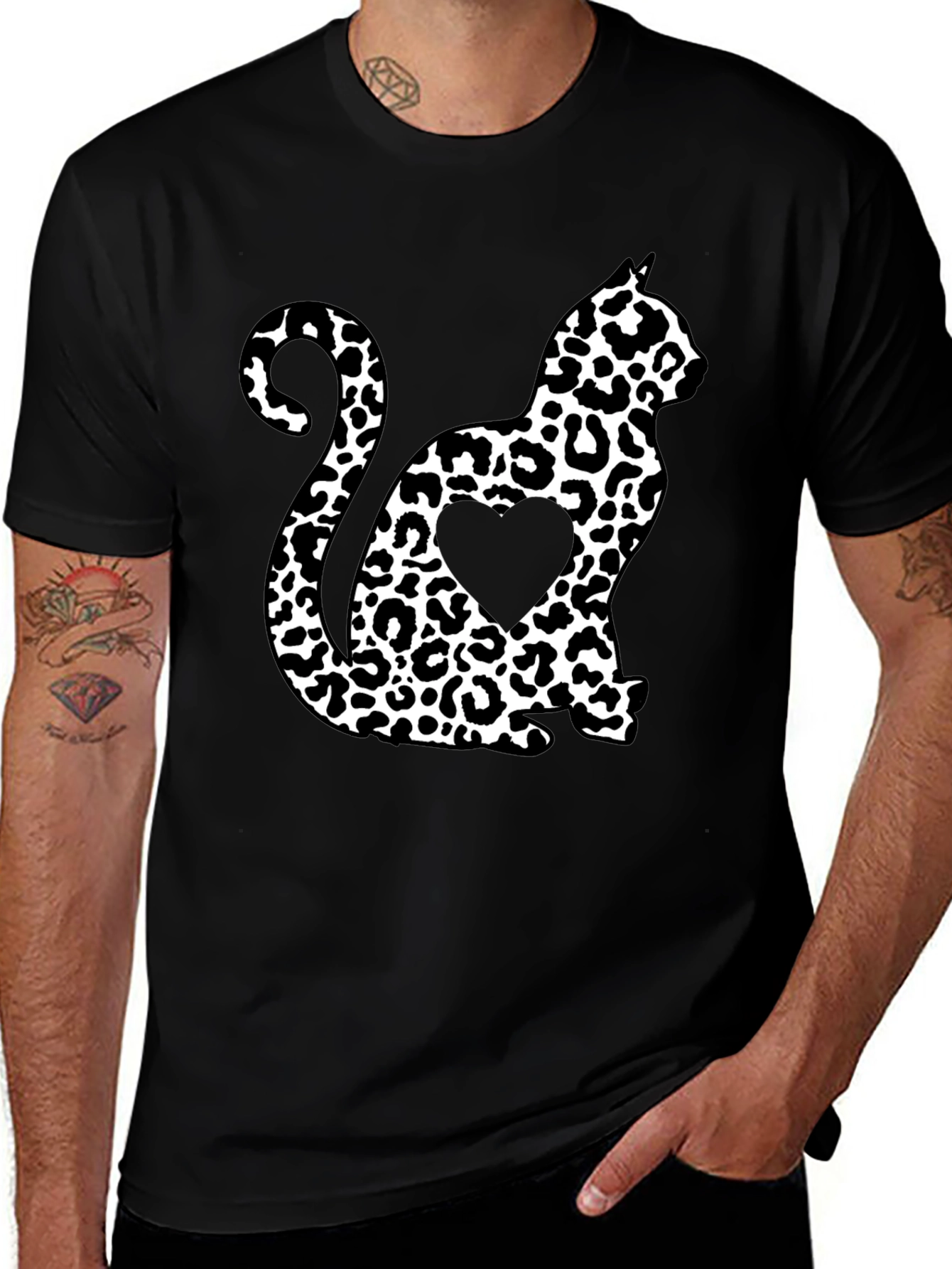Leopard Cat Heart T-Shirt - Stylish Black Tee